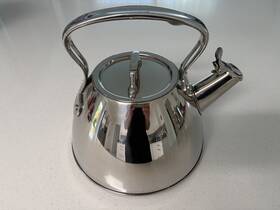 All-clad 445-8323 All-clad Stainless Steel Stovetop Tea Kettle 2 Quart Induction Compatible