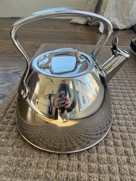 All-clad 685-0280 All-clad Stainless Steel Whistling Stove Top Kettle 2 Quart Silver Ergonomic Handle
