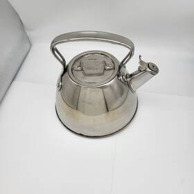 All-clad A42978213 All-clad Stainless Steel Tea Kettle 2-quart 2 Quart Sleek Modernist