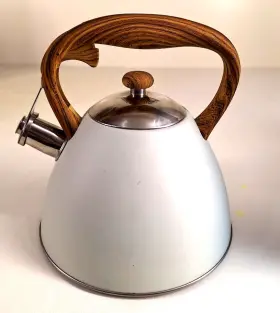 Gs-04075 All Things Brewed Heavy Bottom 3 Liters Color Coated Stainless Steel Whistling Tea Kettle Water
