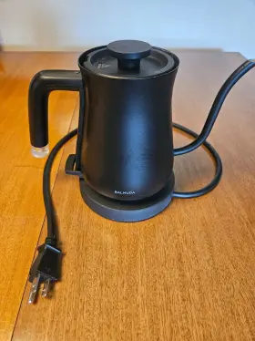 K02h-bk Balmuda The Kettle Black Tested Lightweight With Gooseneck Spout