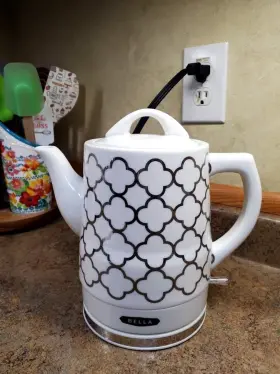 14745 Bella 1.5 Liter Electric Ceramic Tea Kettle With Detachable Base And Boil