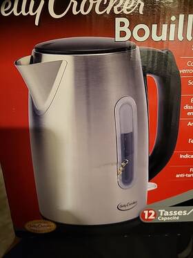 Betty Crocker Bc-2855c Stainles Fast Boil 1.7l Electric Kettle Cordless Auto Shut-off New