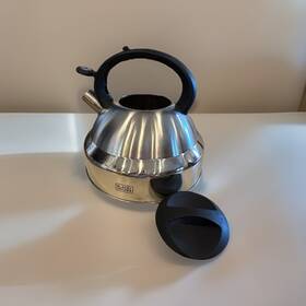 Black Decker 18dsmsgc Stainless Steel Dome Shaped 5.3 Quart Whistling Tea Kettle Quality