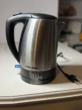 Ke1517sc Black Decker And Stainless Steel Kettle