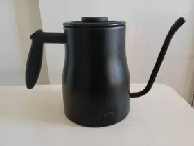 11940-16us Bodum Bistro Gooseneck Water Kettle 34 Ounce Chrome Stainless Steel