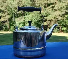 Qqq18c Bonjour 2 Quart Stainless Steel Gooseneck Tea Kettle Pot Copper Bottom Qqq18c Bonjour 2 Quart Stainless Steel Gooseneck Tea Kettle Pot Copper Bottom