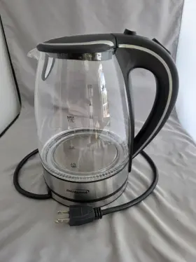 1900bk Brentwood 1.7 L Glass Tea Kettle