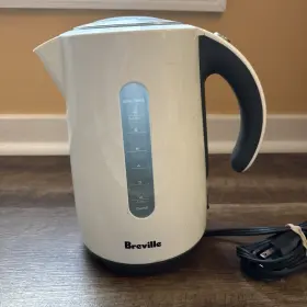 Bke625 Breville Kettle 7-cup Electric White