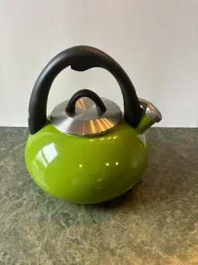 0941011 Calphalon Teapot 2 Quart 1.9 L Green Stainless Steel Tea Pot Kettle Range