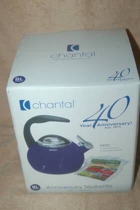 Chantal 088818088915 Enamel On Steel Whistling Teakettle Cobalt Navy Blue New In Open Box 2qt