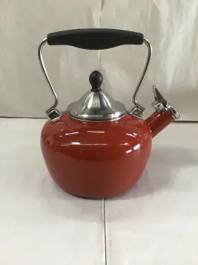 37-cat Chantal 1.8 Quart Enamel-on-steel Catherine Teakettle