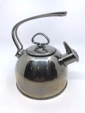 Sl37-17 Chantal 18/10 Stainless Steel Tea Kettle Pot 2.5 Quart Hohner Harmonica Whistle