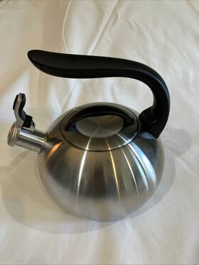 Chantal Sl37-bub Whistling Tea Kettle Stainless Steel 2 Quart Model Excellent Clean