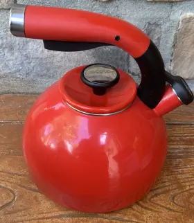 56734 Circulon Whistling Stove Top Kettle Enamel On Steel 2 Quart Coffee Tea Pot Server
