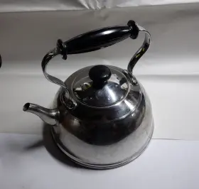 0814 Copco Stainless Steel Whistling Tea Kettle