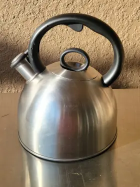 Cks-22 Cuisinart Whistling Tea Kettle 2qt/1.9l Model#cks-22 Stainlesssteel V#36654 0820