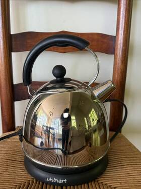 Cuisinart Kua-15 Cordless Electric Stainless Steel Tea Kettle - Discontinued