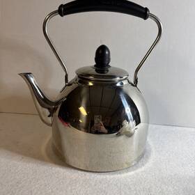 Cuisineart 17882 Whistling Tea Kettle 2.0 Quart V#