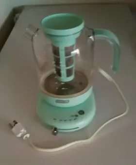 Dcvk200gbaq04 Dash Electric Infusion Kettle Model Dcvk200gbaq Teal Used Good Condition