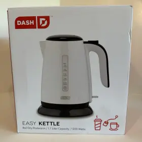 Dezk003wh Dash Easy Kettle White 1.7 Liter Rapid Boil Pot 1200 Watts New In Box