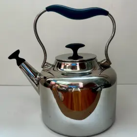 Ezsl37-ez Eva Zeisel By Chantal Tea Kettle 18/10 Stainless Steel 1.8 Qt/1.7 Lt