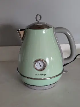 Jk1405 Evoloop 1.7l Electric Tea Kettle In A Retro Green Color