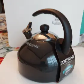 Farberware 812127010004 2.75 Quart Porcelain Enamel Tea Kettle Black