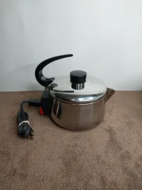 L-2315 Farberware L2315 Electric Tea Kettle 1 1/5 Quart Stainless Steel Pot