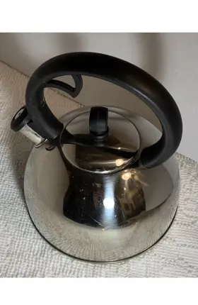 T-q06 Farberware Stainless Steel 2 Quart Whistling Tea Kettle Teapot Water Tq06