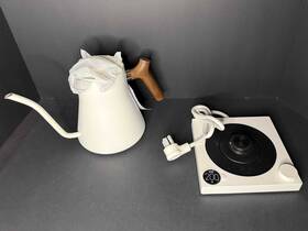 Fellow 1210wtwn90 Stagg Ekg Electric Tea Kettle Matte White With Walnut Accents 0.9l No Box