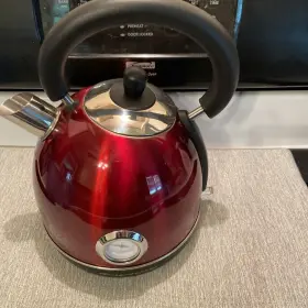 Eket125-red Frigidaire Red Retro Electric Water Kettle Stainless Steel 1.8l. Only