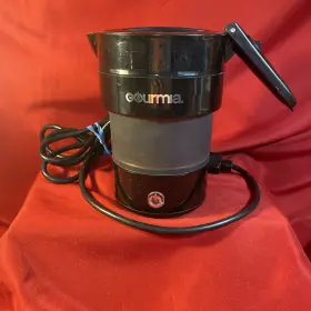 Gk3388 Gourmia Compact Collapsible Kettle