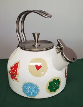Kate Spade New York L893847 Lenox Cookie Time 2.5 Qrt Christmas Winter Tea Kettle Euc