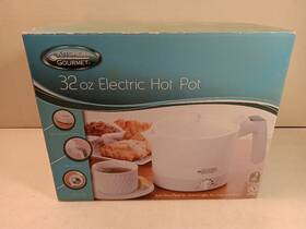 Kitchen Gourmet 5404271 Nos 32 Oz. Electric Hot Pot White