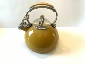 Qq05t Kitchenaid Kitchen Aid 2 Quart Whistling Tea Kettle Pot With Lid Yellow Enamel