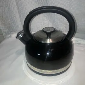 W2527 Kitchenaid 2.0 Quart Whistling Tea Kettle Black Enameled Stainless Steel