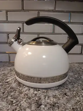 W2720 Kitchenaid Stove Top Water Tea Kettle White Whistle C Handle Trim Band 2.0 Quart