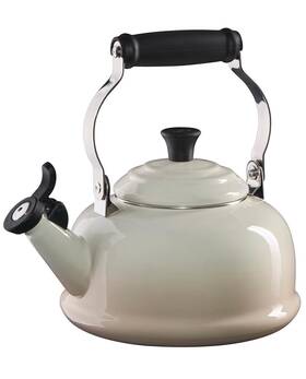 Le Creuset 630870064569 Inch Meringue 1.7 Quart Enamel-on-steel Whistling Classic Tea Kettle New