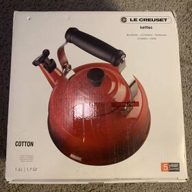 Le Creuset 630870158800 Enamel On Steel Whistling Tea Kettle Cotton 1.6 L 1.7 Qt