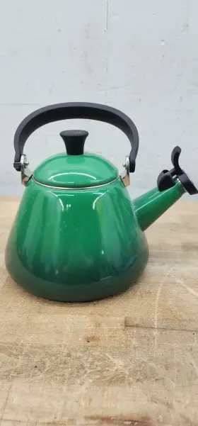 Le Creuset 630870238410 Kone Stove-top Kettle Cactus 1.7 Qt/ 1.6 L