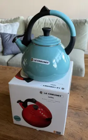 Le Creuset 630870303491 Enamel On Steel Oolong Tea Kettle Without Max Line 1.6 Quart Turquoise New