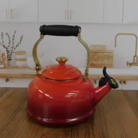 Le Creuset 630870350587 Classic 1.7 Quart Whistling Kettle With Gold Knob Cerise - New
