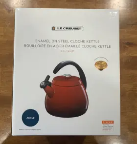 Le Creuset 630870355025 Enamel On Steel Cloche 2.2 Quart - Agave With Gold Knob Bnib