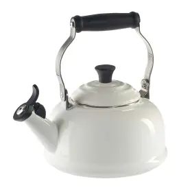 7574299 Le Creuset Whistling Kettle