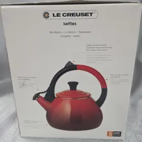 92001300090000 Le Creuset Orange Kettle 1.6 Quart Tea Pot Enamel Oolong Color Volcanic New