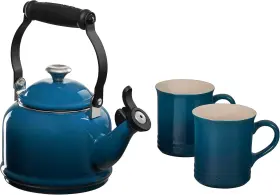 St00228000642002 Le Creuset Demi 1.1 L Kettle Kit 2 Mugs 400 Ml Seattle Orange 1.25 Quart Teal