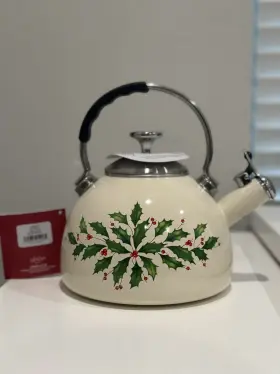 892561 Lenox 194372012164 Holiday Tea Kettle Christmas Theme No Box