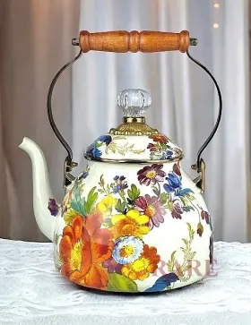 89257-95 Mackenzie-childs White Flower Market Tea Kettle 2 Quart New No Box