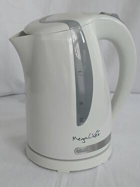 Megachef Mgktl-1743 1.7 Liter Electric Kettle Hot Water Heater Bpa-free Excellent Condition